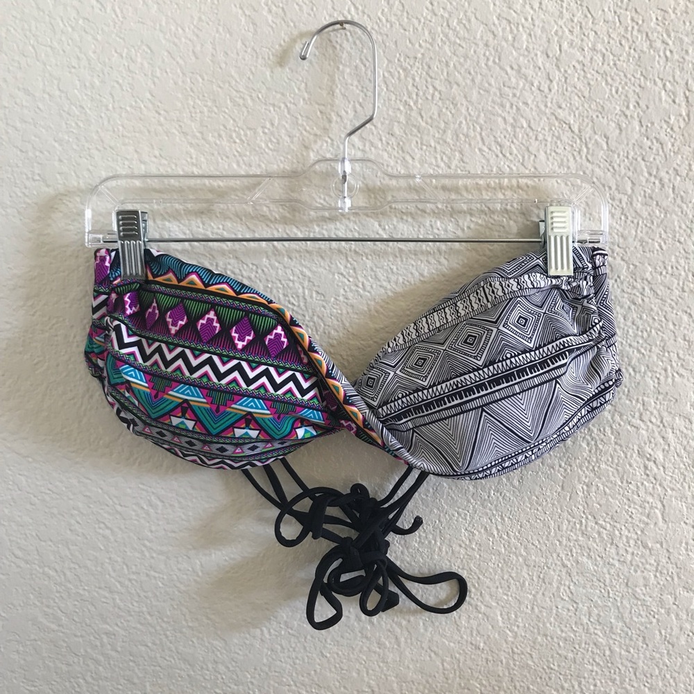 Strapless swim top